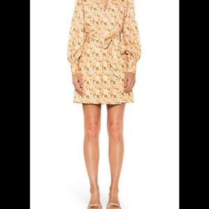 Alexia Admor bubble sleeve wrap dress